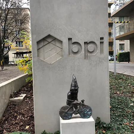 Montana Easy Center דירה