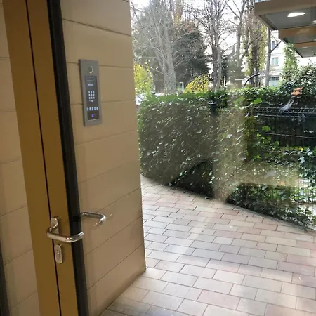 Montana Easy Center * Wrocław